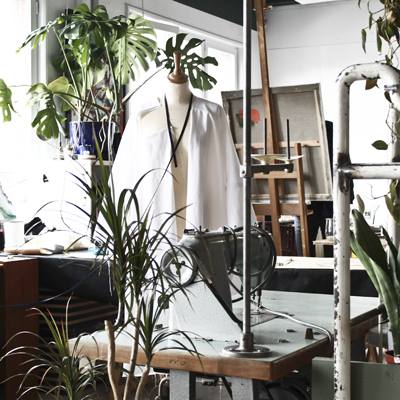 Atelier Anne-Laure Eustache. Styliste, Designer et Artisan en Métiers d'Art dans les domaines de la mode, du vêtement et du textile.